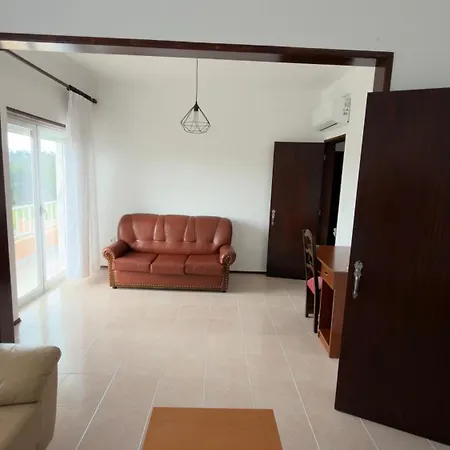بيت للعطل Cantinho Da Paz *